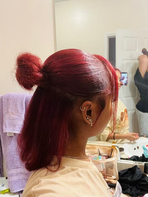 Straight Red Hair, Pressed Natural Hair, Straight Hairstyle, Silk Press Natural Hair, Natural Straight Hair, Natural Hair Bun Styles, Sleek Ponytail Hairstyles, Quick Natural Hair Styles, Dyed Hair Inspiration