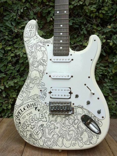 Guitar Ideas Design, Guitar Display Case, Electric Guitar Art, Guitar Artwork, Guitar Gibson, Guitar Designs, Guitar Display, Guitar Fender, Guitar Logo