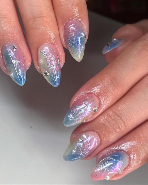 2023 Nail Design Trends, Mermaidcore Nails, 2023 Nail, Airbrush Nails, Cute Nail Art Designs, Pretty Gel Nails, Nail Beauty, Reels Instagram, Cute Nail Art