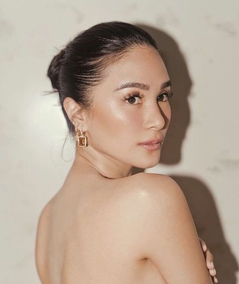 Heart Evangelista Style, Heart Evangelista, Asian Makeup Looks, Minimalist Makeup, Graduation Makeup, Crazy Rich Asians, Crazy Rich, Fresh Makeup, Ulzzang Makeup