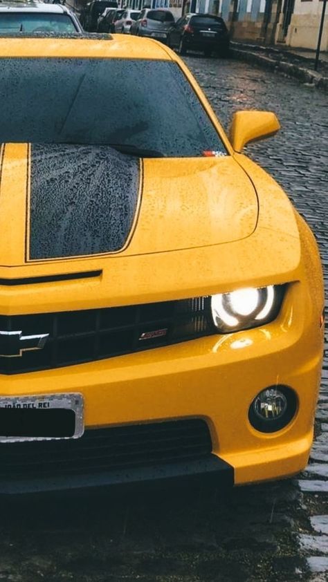 Bumblebee Car Wallpaper, Bumblebee Wallpaper, Aesthetic Beautiful Wallpaper, Camaro Wallpaper, Bumblebee Camaro, Chevrolet Camaro Bumblebee, Luxury Aesthetics, E36 Coupe, Transformers Cars