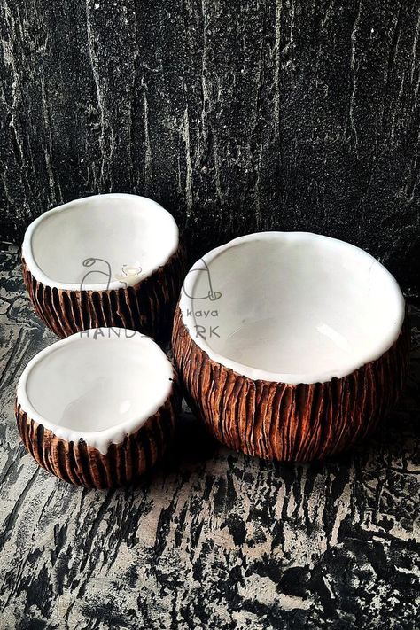 Carved Ceramics, Coconut Cups, Coconut Bowl, Ceramics Pottery Art, Pottery Cups, Ceramic Set, Ceramic Painting, Ceramic Bowls, Clay Art