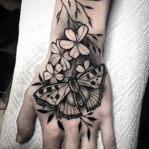 Long Lasting Temporary Tattoos, Butterfly Hand Tattoo, Unique Butterfly Tattoos, Butterfly Tattoo Meaning, Tato Henna, Hand Tats, Muster Tattoos, Moth Tattoo, Hand Tattoos For Women