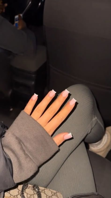 Ongles Beiges, Burberry Nails, Maquillage On Fleek, Cute Acrylic Nail Designs, French Acrylic Nails, Short Square Acrylic Nails, Pretty Gel Nails, Short Acrylic Nails Designs, Neutral Nails