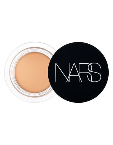 NARS Soft Matte Complete Concealer - Nars Concealer, Matte Concealer, How To Wear Makeup, Face Concealer, Too Faced Concealer, Deep Skin, Color Corrector, Cream Concealer, Concealer Brush