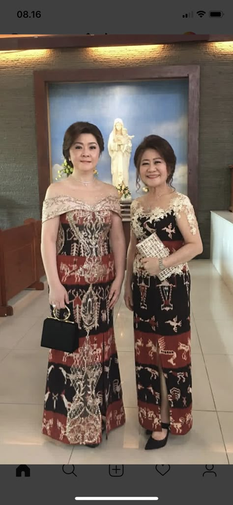 simpan gambar Batik Gown Dresses, Tenun Ikat Dress Kombinasi, Batik Dress Modern Gowns, Model Baju Batik Modern Dresses, Dres Batik Kombinasi Brokat, Model Dress Tenun, Tenun Ikat Dress, Dress Batik Modern Fashion Style, Dress Tenun Ntt