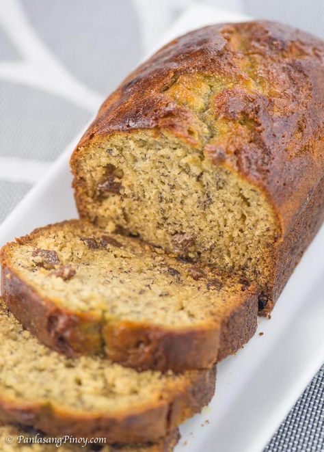 best moist banana bread with raisins recipe - very good - simple to put together, I used 3 bananas -- panlasang pinoy Banana Nut Recipes, Banana Bread Recipe Easy Moist, Best Banana Bread Recipe, Raisin Recipes, Banana Nut Bread Recipe, Nut Bread Recipe, Pembuat Roti, Banana Bread Recipe Moist, Homemade Banana Bread