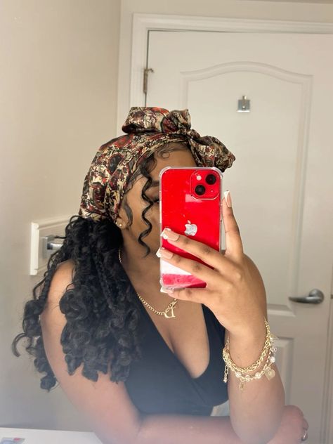 Effortlessly Chic Scarf Braid Ideas for Beginners Head Wrap Over Braids, Braids And Bandanas Black Women, Turban Style With Braids, Cute Scarf Hairstyles Black Women, Ways To Style Braids With Scarf, Scarf For Braids, Hairstyle With Headscarf, Hair Styles With Bandana And Braids, Scarf Wig Hairstyles