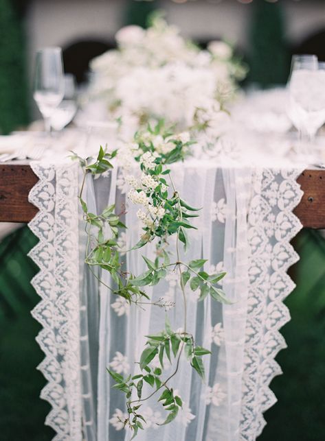 Elegant White Utah Wedding via oncewed.com Tafel Decor, Lace Runner, Flowers And Greenery, Bridal Lace Fabric, Lace Table Runners, Table Runners Wedding, Lace Table, Wedding Table Decorations, Deco Floral