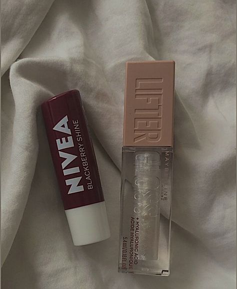 - nivea : blackberry shine - maybelline lifter gloss - 01 pearl Asethic Pictures, Makeup Bag Essentials, Makeup Aesthetic, Fancy Makeup, Clipuri Video, Product Recommendations, Makeup Obsession, Where To Shop, Makeup Items