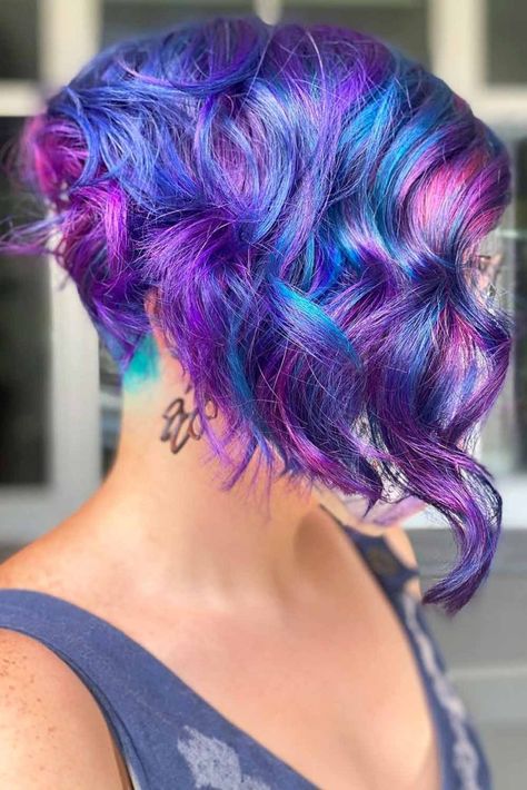 Casual Short Hairstyles, Short Curly Pixie Cut, Hair For Special Occasions, Violet Highlights, Cute Short Curly Hairstyles, Pixie Cut Curly Hair, Pixie Hair Color, Very Short Pixie, How To Style Short Hair