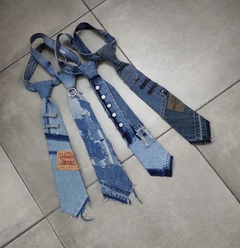 Denim Sewing Projects Upcycling, Jean Scraps Diy Projects, Jean Decorations Ideas, Diy Accessories Aesthetic, Upcycle Ideas Clothes, Upcycle Clothes Jeans, Jeans Diy Ideas, Upcycle Tops, Old Jeans Diy