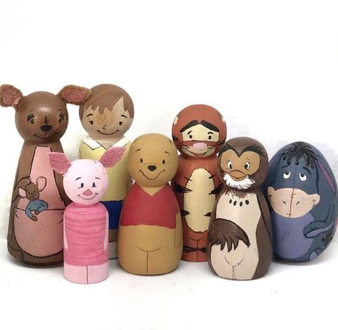 Wooden Dolls Dolly Pegs, Art Preschool, Summer Job, Making Dolls, Miniature Ideas, Wood Peg Dolls, Peg People, Clothespin Dolls, Pin Doll