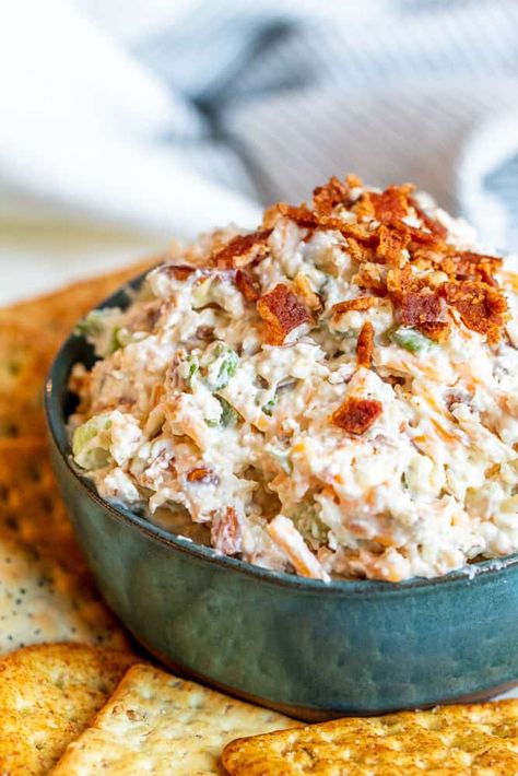 Neiman Marcus Dip, Easy Dips To Make, Super Bowl Dips, Party Dip Recipes, Cream Cheese Dips, Party Dips, Easy Appetizer Recipes, Bacon Cheese, Sliced Almonds