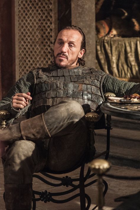 Bronn seated Bronn Game Of Thrones Art, Game Of Thrones Stills, Ser Bronn, Bronn Game Of Thrones, Jerome Flynn, Got Costumes, Game Of Thrones Series, Game Of Thrones Tv, Got Characters