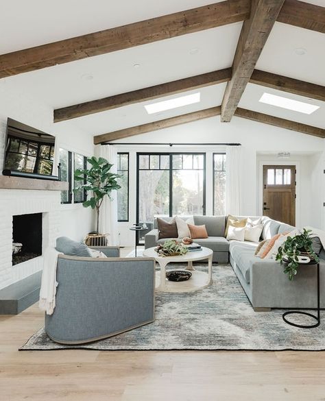 California Design Interior, Vaulted Ceiling Beams, Organic Modern Living Room, Oak Engineered Hardwood, Swiss Coffee, Boutique Interior Design, Studio Interior Design, Coastal Living Room, Home Inspo