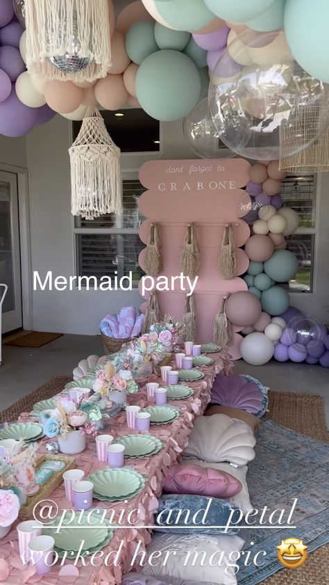 Mermaid Birthday Party For Adults, Mermaid Picnic Birthday Party, Aesthetic Mermaid Birthday Party, Mermaid Party Goodie Bags, Chic Mermaid Party, Backyard Mermaid Birthday Party, Simple Mermaid Party Decor, Elegant Mermaid Party, Modern Mermaid Birthday Party