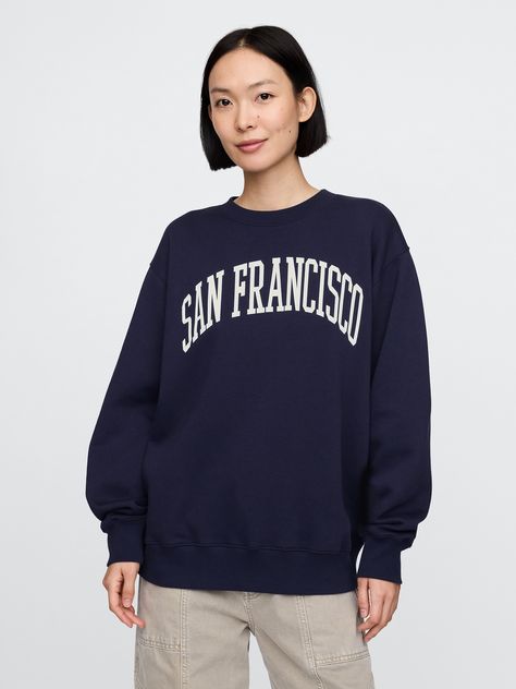 Soft cotton-blend sweatshirt.  Crewneck.  Long sleeves with drop shoulders and banded cuffs.  State logo at front, Gap logo at back.  Banded hem.  Fit: Over Navy Blue Gap Hoodie, Sweatshirts Gap, Gap Cotton Crew Neck Sweatshirt, Vintage Gap Sweatshirt, Navy Vintage Crew Neck Sweatshirt, Gap Sweatshirt, Gap Logo, Brand Collaboration, Sweatshirt Crewneck