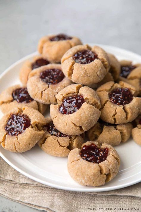 Butter Thumbprint Cookies, Best Thumbprint Cookies, Peanut Butter And Jelly Cookies, Peanut Butter Jelly Cookies, Peanut Butter Thumbprint Cookies, Cookie Dough Ingredients, Jam Thumbprint Cookies, Jelly Cookies, Peanut Butter Cup Cookies