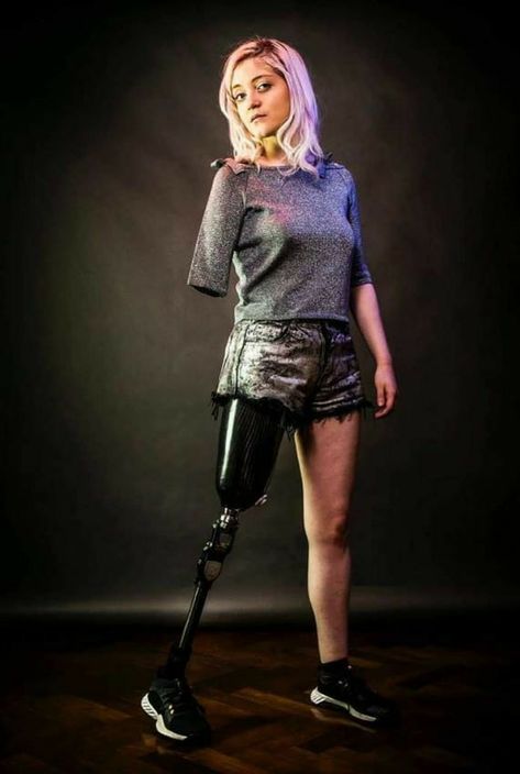 Leg Reference, Disabled Women, Prosthetic Leg, Bionic Woman, Adaptive Clothing, Brave Girl, Soccer Girl, Fitness Models Female, Braces