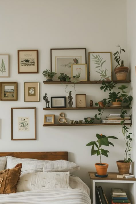 Make a bedroom wall collage that you can be proud of by using these tips and ideas. Home Decor Plants Bedroom, Wall Collage Ideas With Shelves, Wall Pictures Aesthetic Ideas, Wall Photos Collage, Photo Shelves Bedroom, Wall Photos Ideas Bedroom, Collage Of Photos On Wall, Art Collage On Wall, Bedroom Wall Styling