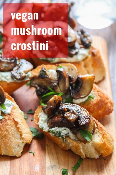 Mushroom Crostini, Tuscan Cooking, Vegan Gourmet, Baguette Slices, Wine Snacks, Vegan Appetizer, Single Apartment, Vegan Party Food, Healthy Afternoon Snacks