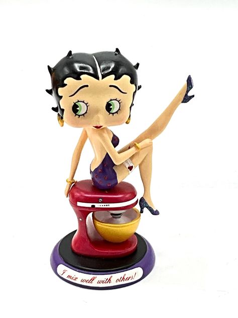 Gorgeous collectible and  Betty Boop figurine, I mix well with others, by Danbury Mint. Betty Boop Figurines, Danbury Mint, Miniature Figurines, Betty Boop, Collectible Dolls, Figurines, Miniatures, Mint, Collectibles