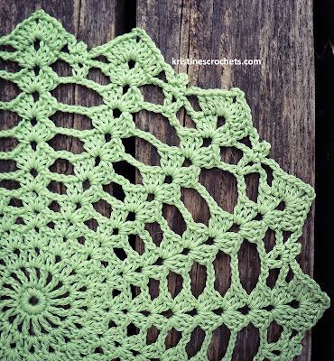 KristinesCrochets : Simple & Easy Doily - Free Crochet Pattern Crochet Lacy Doily Free Pattern, Simple Doily Crochet Free Pattern, Easy Crochet Doily Pattern Free, Crochet Doily Diagram Free Pattern, Crochet Dollies Free Doily Patterns, Crochet Doily Patterns Easy, Crochet Selling, Free Doily Patterns, Crochet Thread Projects