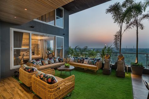 Nature is the protagonist in this Vadodara duplex penthouse | Architectural Digest India Ace Associates, Penthouse Architecture, Luxurious Penthouse, Duplex Penthouse, Adventure Travel Explore, House Design Pictures, Good Design, House Interior Decor, Site Plan