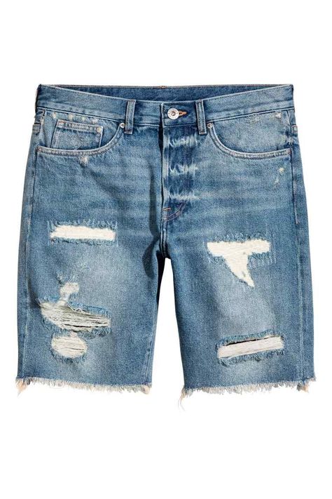 Denim shorts - Light denim blue - Men | H&M GB #Shorts Damage Jeans, Half Pants, Denim Shorts Style, Mens Denim Shorts, Denim Jeans Fashion, Types Of Jeans, Denim Projects, Mens Trendy Outfits, Ripped Denim Shorts