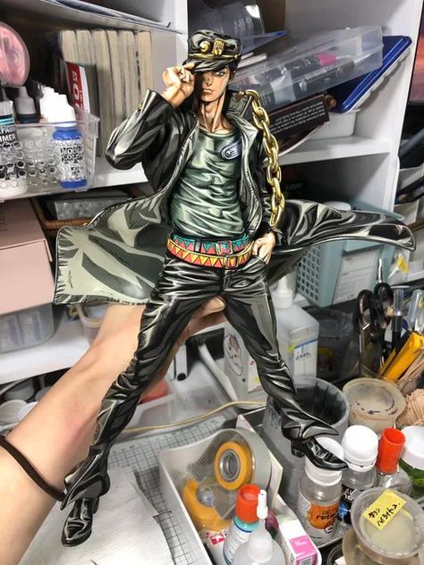 Artist Repaints Jotaro Kujo Figure, Makes It Look Like It Came Straight Out Of Anime - 9GAG 2d Painting, Character Statue, Funny Comic Strips, Jotaro Kujo, Jojo Anime, Model Paint, Character Design Animation, Animal Sketches, Jojo Bizzare Adventure