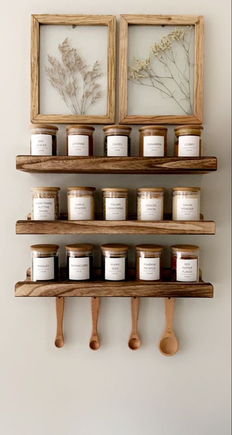 Floating Shelf Spice Rack, Kitchen Shelves Spices, Spice Rack Small Space, Kitchen Wall Spice Rack Ideas, Wall Hanging Spice Rack, Modern Spice Rack Wall, Seasoning Shelf Kitchen, Decorative Spice Racks, Kitchen Spice Shelves