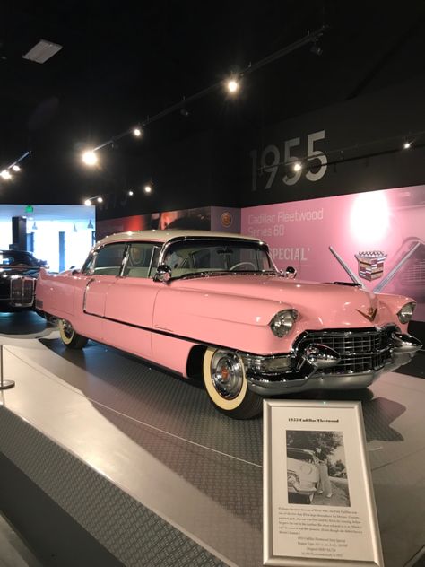 Elvis Pink Cadillac, Elvis Wallpaper, Old Vintage Cars, Pink Cadillac, Vintage Caravan, Pink Car, Fancy Cars, Pretty Cars, Us Cars