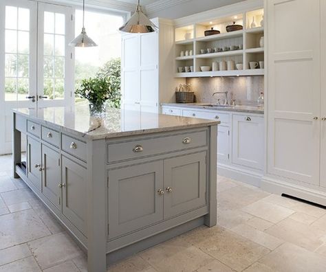 Oooooh. Love big doors that open onto a patio or garden. Love the island and all the shelves with lighting. Contemporary Shaker Kitchen, Серая Кухня, Grey Kitchen Island, Gray And White Kitchen, Shaker Kitchen, Grey Kitchens, Grey Kitchen, Trendy Kitchen, Kitchen Redo