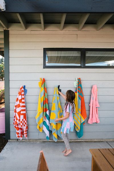 Outdoor Towel Hooks, Beach Towel Bag, Building A Chicken Coop, Planter Design, Spa Towels, Pink Paint, Striped Towels, East Village, Round Beach Towels