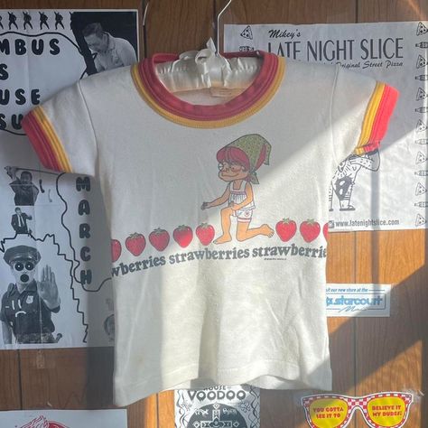 Strawberries 🍓 Strawberries 🍓 Strawberries 🍓 Strawberry Shortcake graphic tee Y2k Inspo, Graphic Baby Tee, Tee Designs, Baby Graphic Tees, Strawberry Shortcake, Baby Tee, Tee Design, Style Board, Vintage Tees