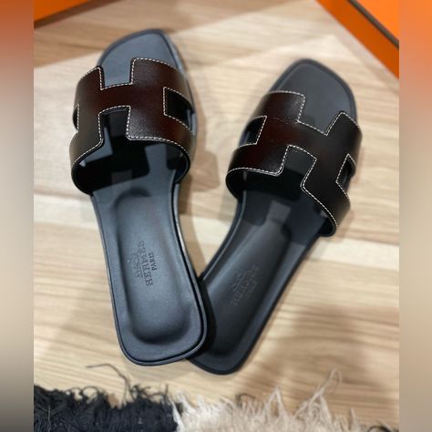 Brand New, Unborn Herms Oran Sandal In Black Size 34.5 Perfect Condition Black Hermes Sandals, Hermes Sandals, Hermes Oran Sandals, Glitter Sandals, Hermes Shoes, Hermes Oran, Metallic Sandals, Suede Sandals, Leather Slides