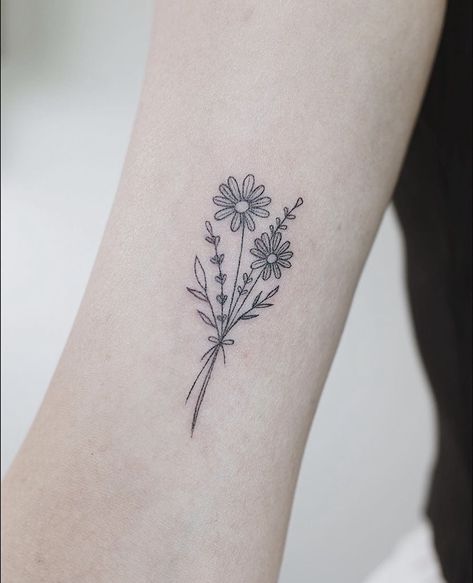 Daisy Tattoo On Forearm, Daisy Flower Bouquet Tattoo, Daisy Tattoo With Date, Simple Flower Wrist Tattoo, Daisy And Snowdrop Tattoo, Daisy And Wildflower Tattoo, Dainty Aster Flower Tattoo, Poppy Daisy Tattoo, Daisy Tattoo Flower