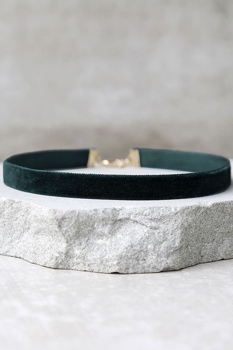 Grunge Chokers, Simple Choker, Dark Green Velvet, Velvet Necklace, Velvet Choker Necklaces, Gold Lariat Necklace, Star Necklace Gold, Star Charm Necklace, Neck Accessories