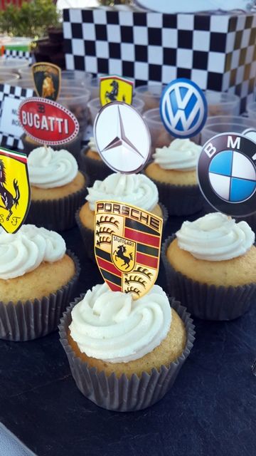 Car Logo Cupcakes Bentley Birthday Party, Audi Birthday Party, Jdm Birthday Party, Mercedes Benz Birthday Party Ideas, Bugatti Birthday Party Ideas, Corvette Birthday Party Ideas, Sports Car Birthday Party, Car Theme Graduation Party, Porsche Birthday Party Ideas