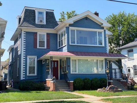 Orson Welles Birthplace – Kenosha, Wisconsin - Atlas Obscura Kenosha Wisconsin, Atlas Obscura, Orson Welles, Hometown Heroes, Film Buff, Pilgrimage, Awe Inspiring, Wisconsin, Building