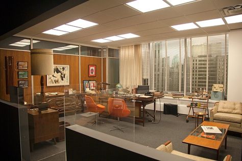 Mad Men Set Design, Mid Century Modern Office Decor, Mad Men Office, Ceo Office Design, Mid Century Office, Mid Century Modern Office, Modern Office Decor, Cafe Concept, Retro Interior Design