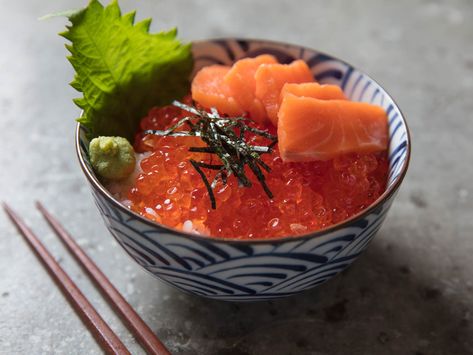 Ikura Don: The Rice Bowl That Makes Every Night Caviar Night | Serious Eats Ikura Recipe, Sashimi Bowl, Raw Sushi, Japanese Rice Bowl, Japanese Breakfast, Japanese Food Bento, Salmon Roe, Salmon Sushi, Food Bowls