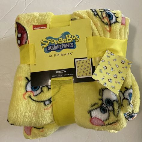 Primark SpongeBob SquarePants Throw Blanket Fleece New Yellow Bed | eBay Spongebob Room Decor, Spongebob Accessories, Spongebob Gift Ideas, Spongebob Blanket, Spongebob Gifts, Spongebob Items, Spongebob Merch, Spongebob Things, Spongebob Pajamas