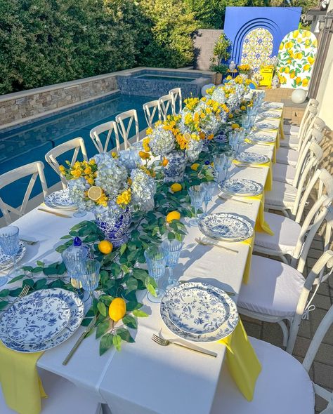 Amalfi Theme, Positano Theme, Yellow And Blue Party, Engagement Party Summer, Capri Birthday Theme, Italy Wedding Reception, Capri Party, Positano Balloon Garland, Lemon Positano Theme