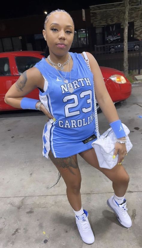 Blue And White Baddie Outfit, Jersey Dress Outfit, Blue And White Outfits, Dress And Sneakers Outfit, Nba Outfit, Shorts Outfits Women, Nba Youngboy, Swag Outfits Men, Hip Muscles