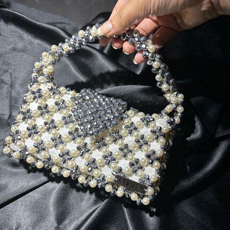 Make a statement with our unique pearl handbags. Shop CHIARO and stand out! 🥰 [ Handcrafted , handbags, bollywood, pre wedding , bags , Style , luxury, engage, explore] #ambaniwedding #prewedding #luxuryhomes #handcrafted #bollywood #branding #brand #chiaro #likesforlike #explore #engaged #wedding #fashionista #pearl #beadedjewelry #handbag #reelitfeelit #engagement Pearl Bag Pattern, Handcrafted Handbags, Hand Beaded Bag, Braided Bracelet Diy, Bags Style, Wedding Bags, Diy Leather Bag, Easy Crochet Stitches, Bead Charms Diy