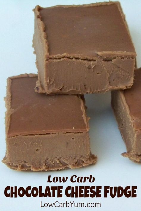 This sugar free low carb chocolate cheese fudge is made using any soft mild flavored cheese. It's sweetened with natural erythritol and stevia. Flavored Cheese, Cheese Fudge, Healthy Chocolate Fudge, Chocolate Walnut Fudge, Low Carb Candy, Low Carb Backen, Keto Fudge, Chocolate Peanut Butter Fudge, Fudge Recipes Chocolate