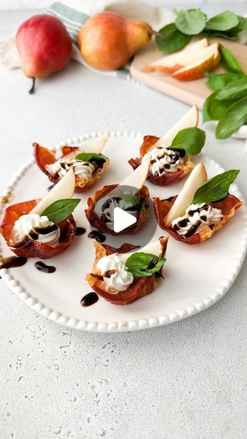 Kristel Talie on Instagram: "Crispy Prosciutto Cups with Goat Cheese and Pears✨🍐   Hosting an autumn party? Then you’ve got to try this fall version of baked prosciutto cups🤤 it’s minimum effort with max deliciousness!   You’ll need  Prosciutto slices Goat cream cheese Pears Basil leaves Balsamic glaze  1- Fold the prosciutto in a square form, then place in a muffin tin.  2- Bake on 200 C for 5-10 minutes, or until they feel firm.  3- Let cool completely before piping goat cheese, followed by a slice of pear and a basil leaf.  4- Drizzle balsamic glaze and enjoy!✨  #prosciutto #appetizers #pear #fallvibes #fingerfood #partyideas #goatcheese" Prosciutto Cups With Goat Cheese, Goat Cheese Prosciutto Appetizer, Prosciutto Pear Appetizer, Baked Prosciutto, Pear Blue Cheese Prosciutto, Fig Goat Cheese Prosciutto, Prosciutto Cups, Crispy Prosciutto, Square Form