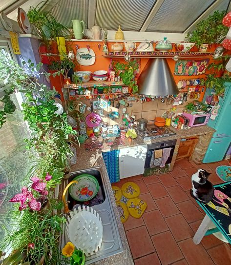 Hippie Apartment Decor, Hippie Apartment Aesthetic, Hippie Apartment, Geek Home Decor, Hippie House, Hippie Homes, Geek Decor, Apartment Aesthetic, Dream House Rooms